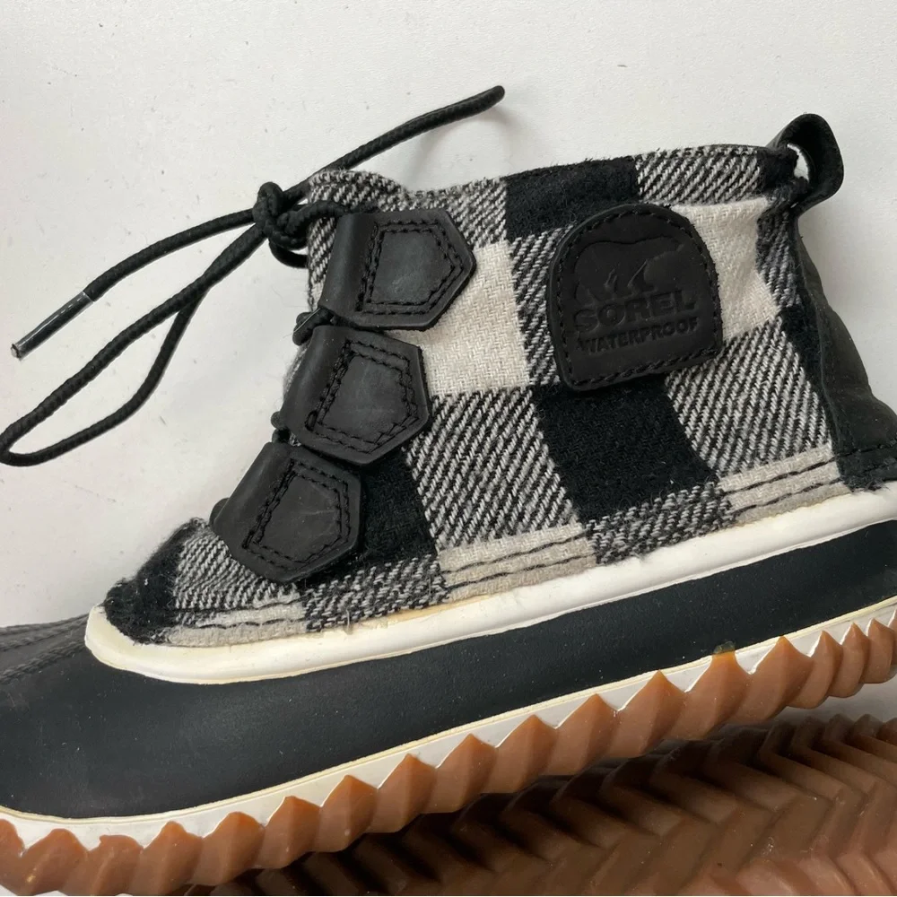 Sorel Out 'n About X Madewell Boots Rain Snow Ankle Flannel Buffalo Check Black - Picture 10 of 15